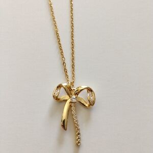 Cute Gold Bow Necklace
